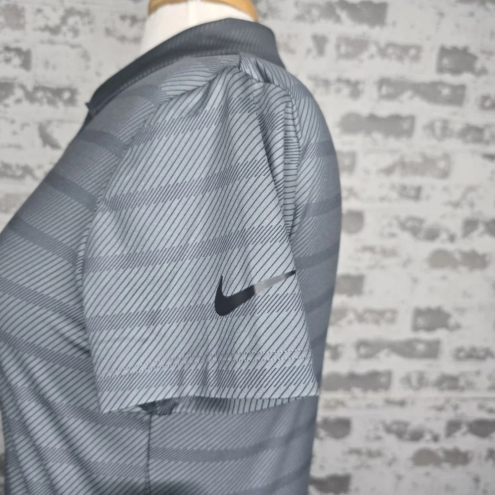 NWT Nike Golf Polo Shirt Womens Size Small‎ Gray Striped Dri-Fit Stretch Swoosh